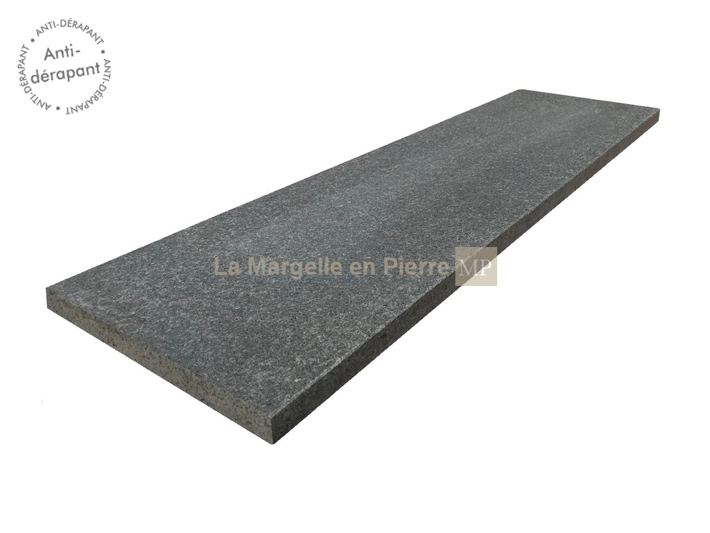 Margelle de piscine PIERRE NOIRE Granit antidrapant 120.6x35x3 cm