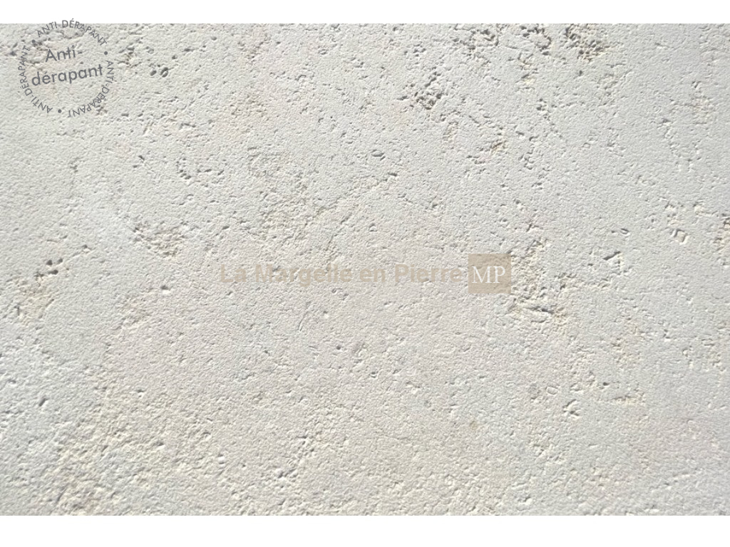 Margelle de piscine SINA B adouci bord 1/2 rond 61x33x3 cm