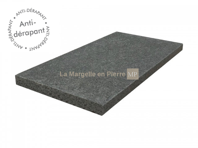 Margelle de piscine PIERRE NOIRE Granit antidrapant 60x30x3 cm